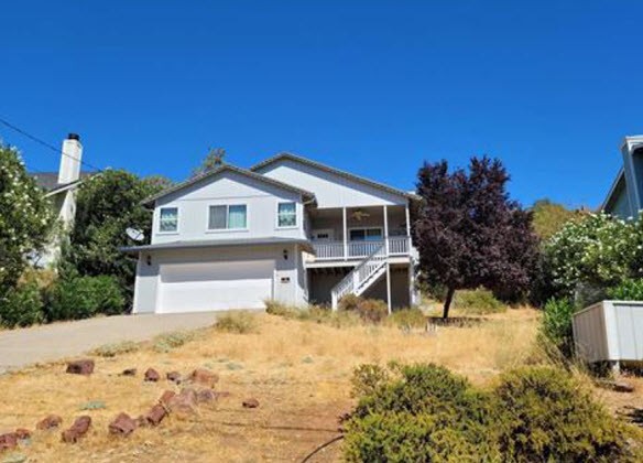Glenwood Rd, Hidden Valley Lake, CA 95467