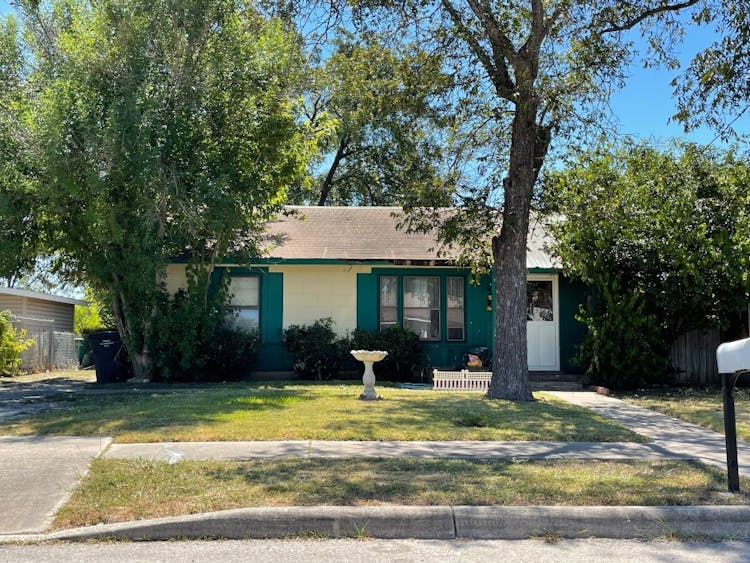 914 Rayburn Dr, San Antonio, TX, 78221, USA