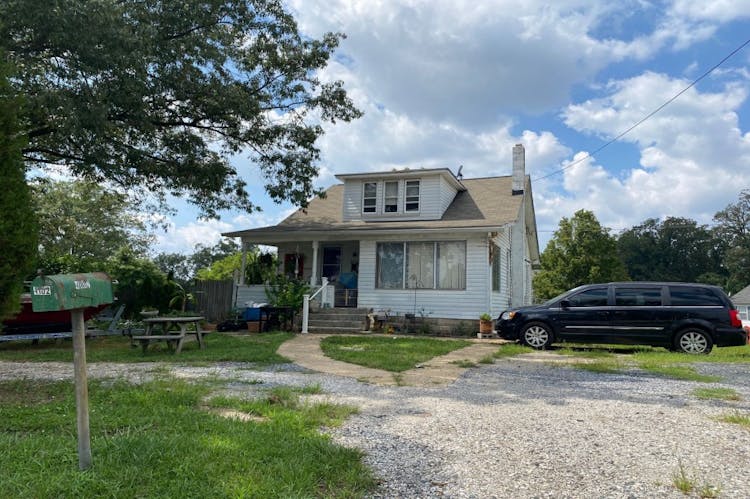 4102b Oak Road Halethorpe Arta Baltimore, MD 21227, Baltimore County