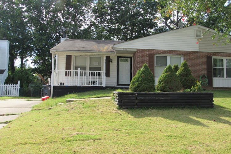 208 Redbud Rd, Edgewood, MD, 21040, USA