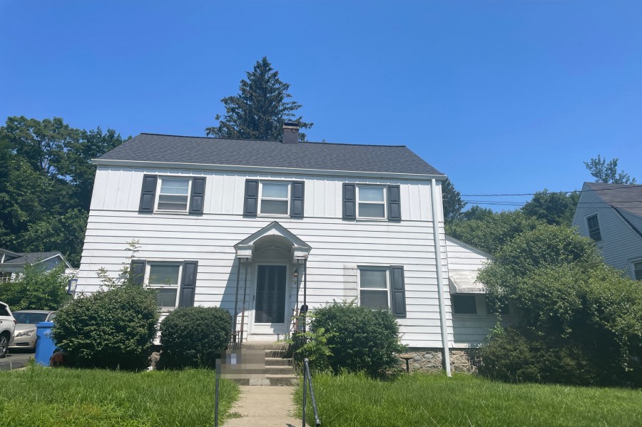Ledgeside Ave, Waterbury, CT 06708