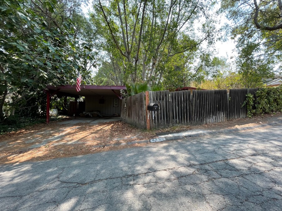 Tosca Rd, Woodland Hills, CA 91364 #1