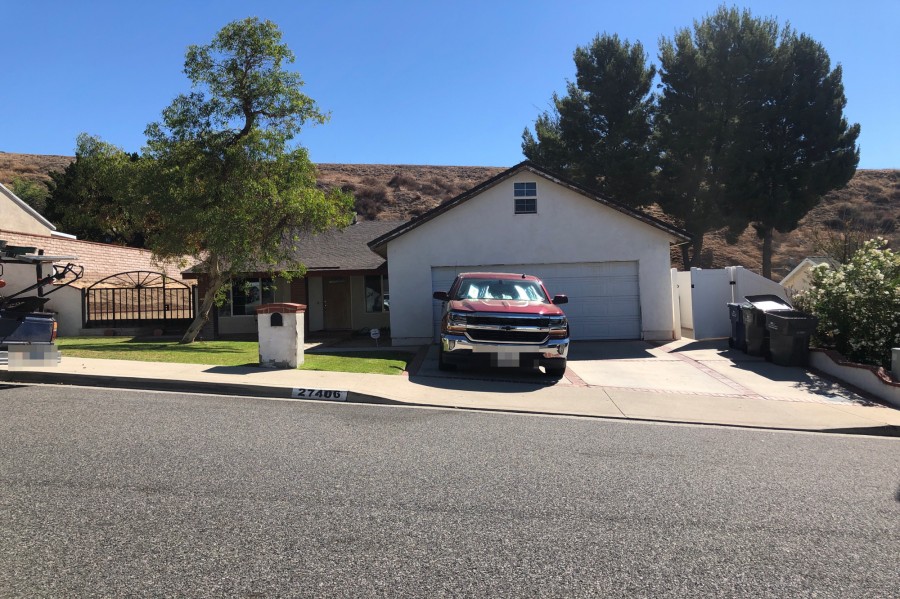 Onlee Ave, Santa Clarita, CA 91350