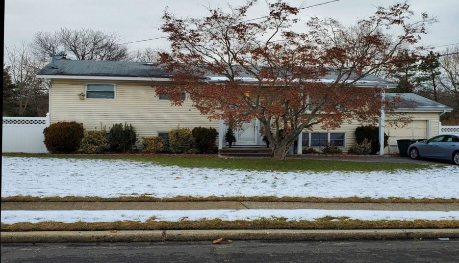 Ridge Rd, Wyandanch, NY 11798