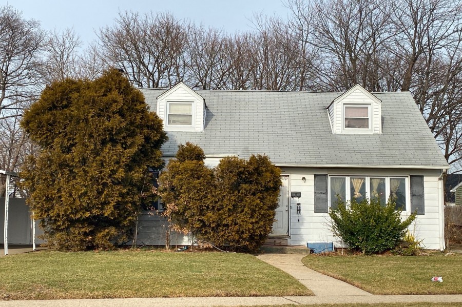 Smith St, Uniondale, NY 11553