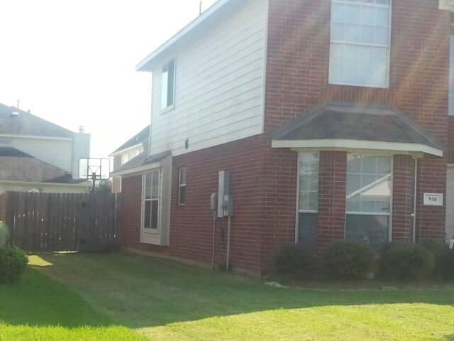Rosa Del Villa Ct, Richmond, TX 77406 #1