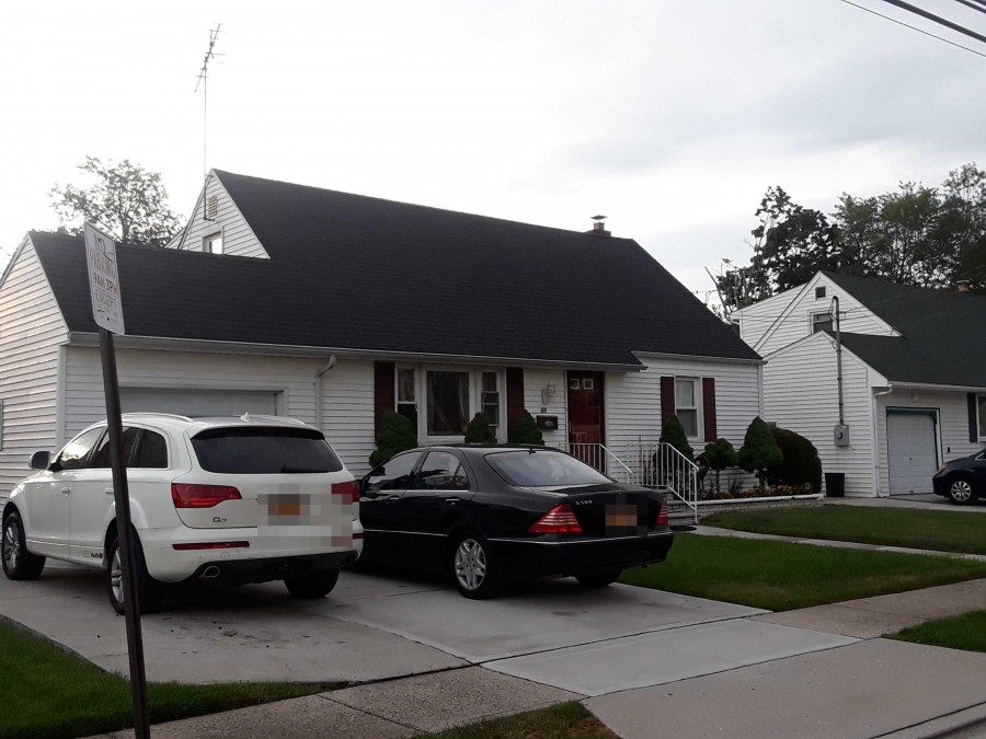 Cornwall Ln, Hicksville, NY 11801 #1