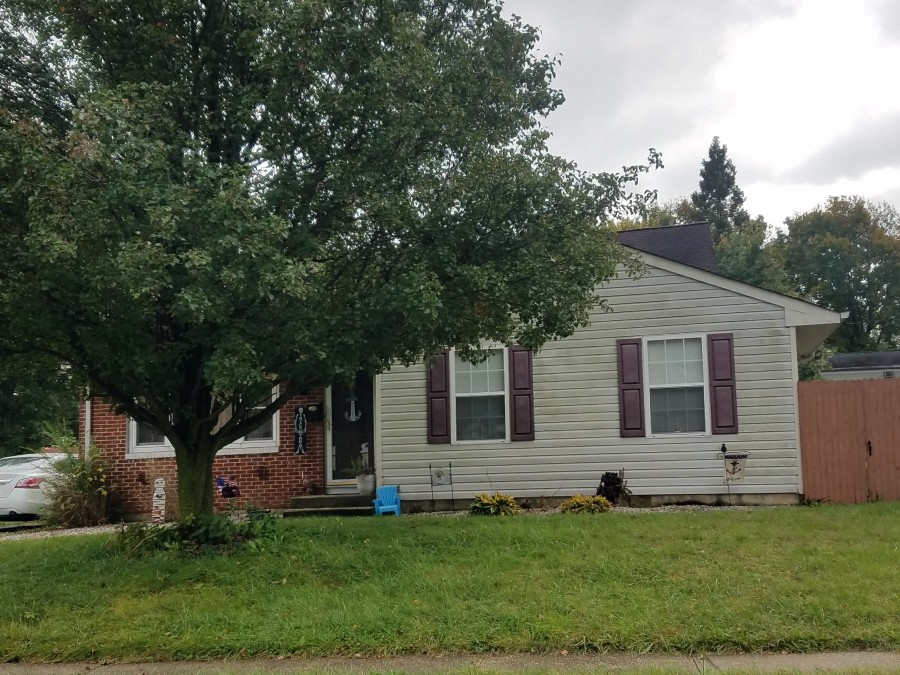 Shue Dr, Newark, DE 19713