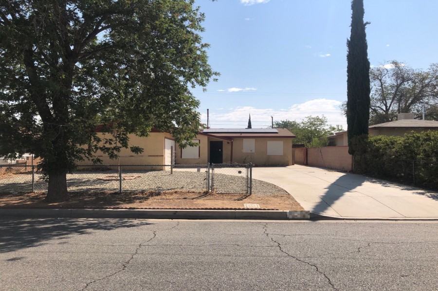 11th St, Palmdale, CA 93550