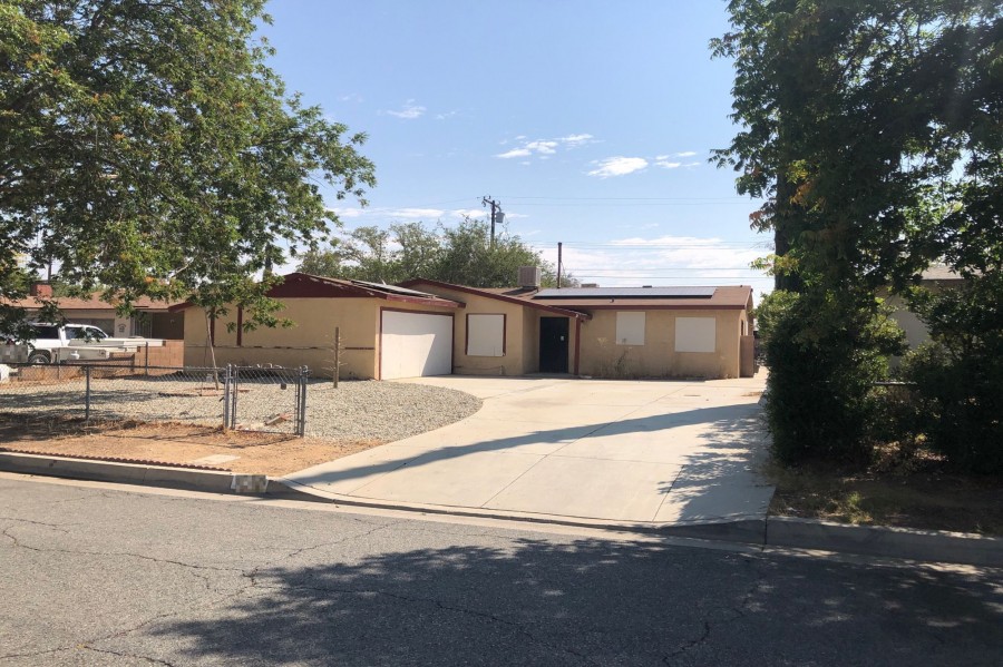 11th St, Palmdale, CA 93550 #1
