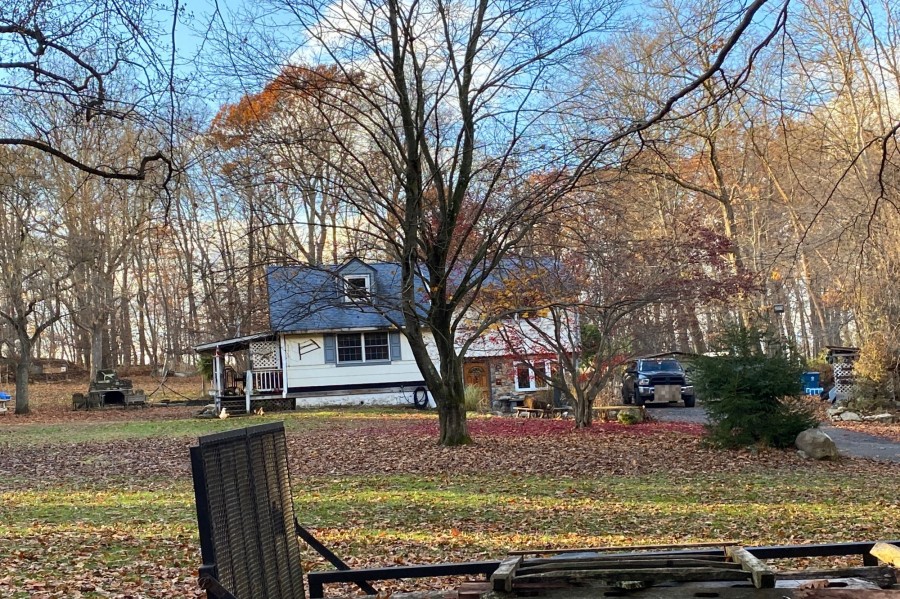 Shady Ln, Glen Gardner, NJ 08826