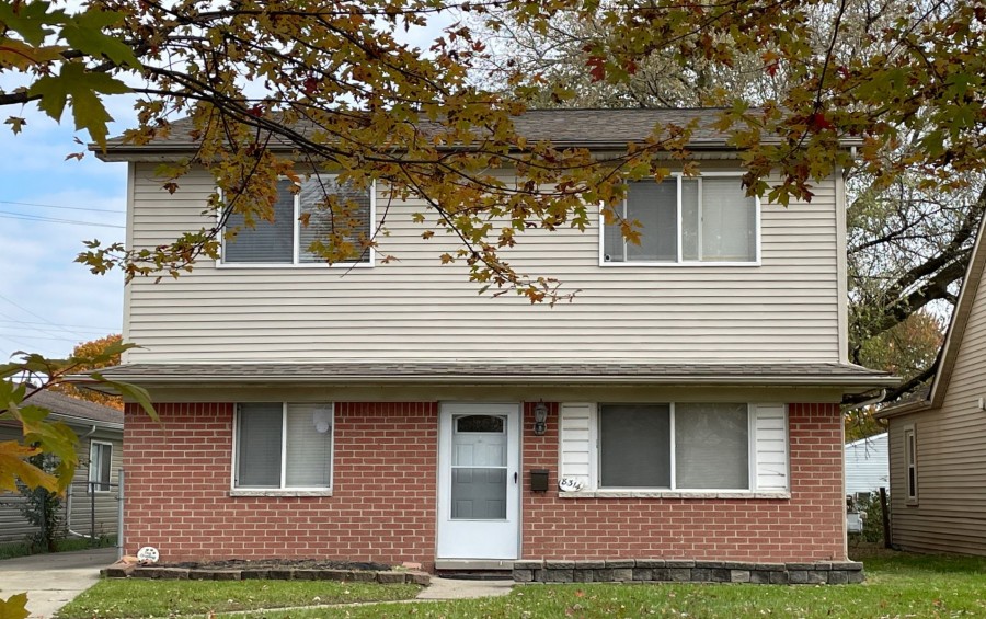 Fenton St, Dearborn Heights, MI 48127 #1
