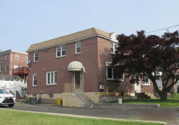 Greenwood Rd, Sharon Hill, PA 19079