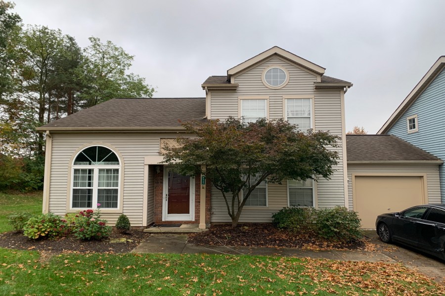 Ravenswood Ln, Macedonia, OH 44056