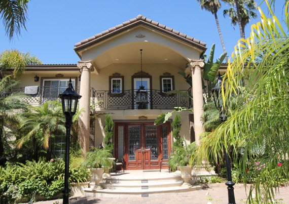 Granville Ave, Los Angeles, CA 90049