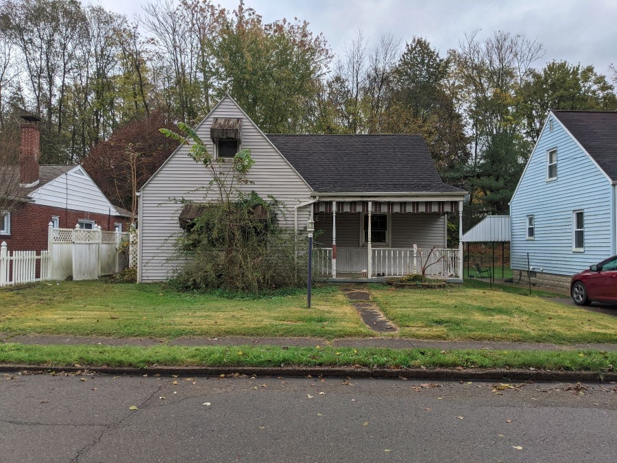 Mckean St, Kittanning, PA 16201