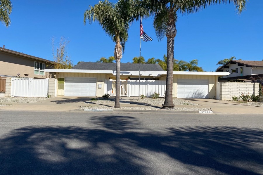 Edgewater Ln, Huntington Beach, CA 92649