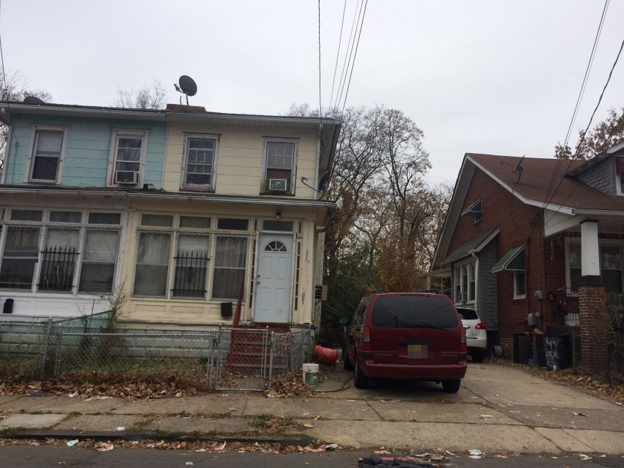 33rd St, Camden, NJ 08105
