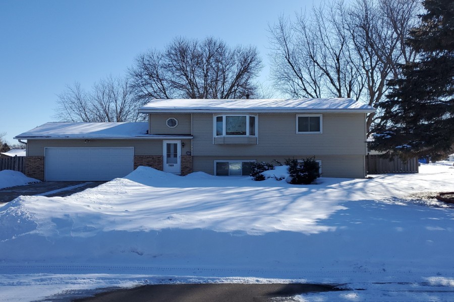 Girard Ct, Minneapolis, MN 55444