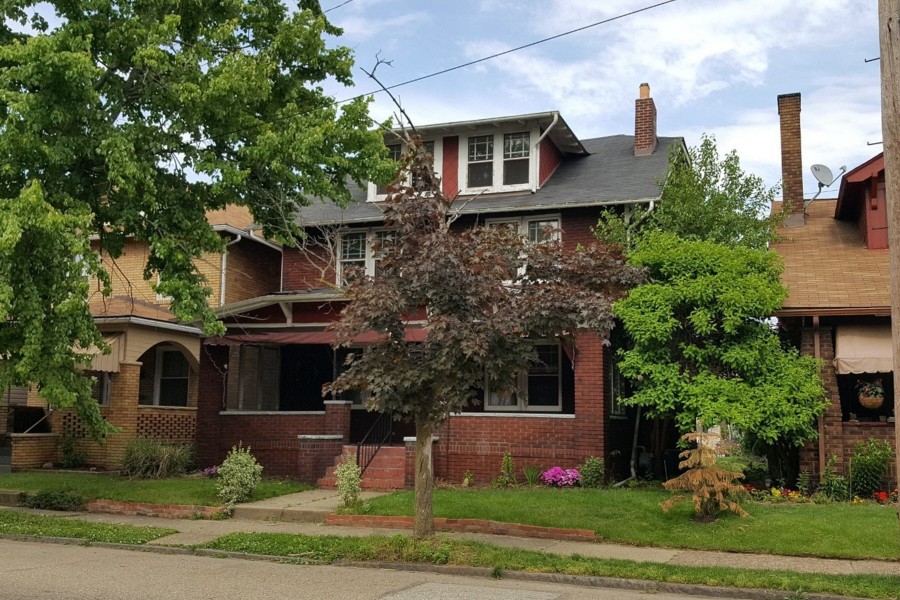 Maplewood Ave, Ambridge, PA 15003