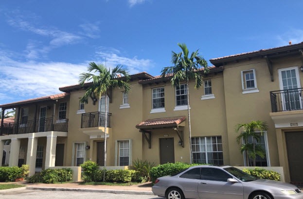 5th St, Pembroke Pines, FL 33027 #1