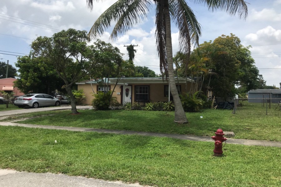 Eadie Pl, West Palm Beach, FL 33407 #1