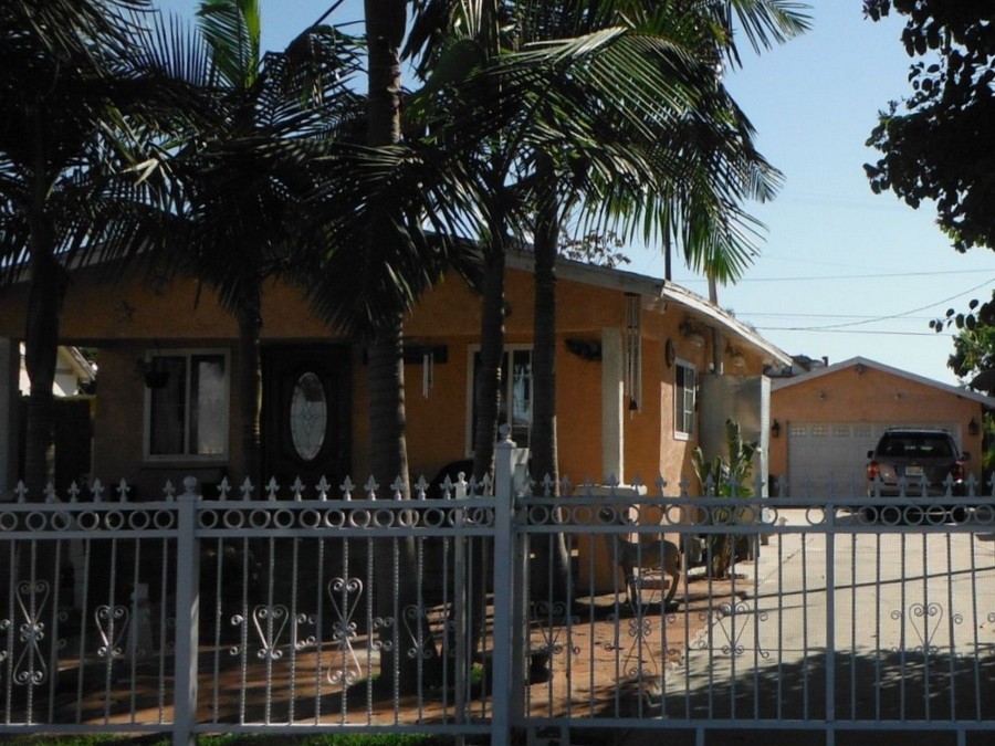 76th Pl, Los Angeles, CA 90001 #1