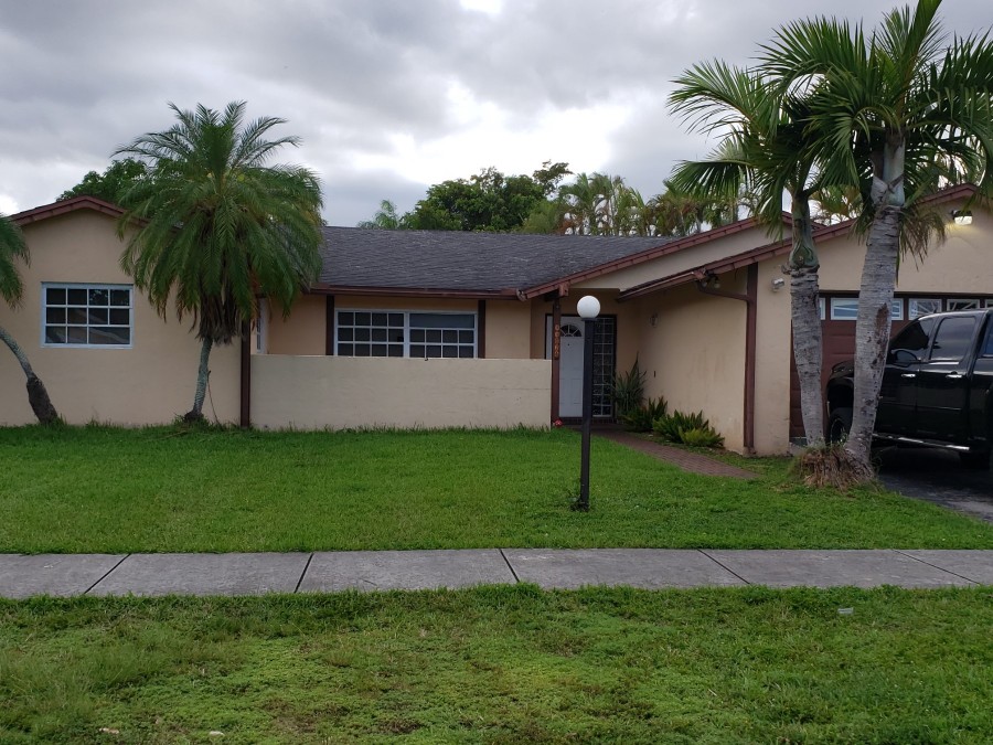 139th Pl, Miami, FL 33186