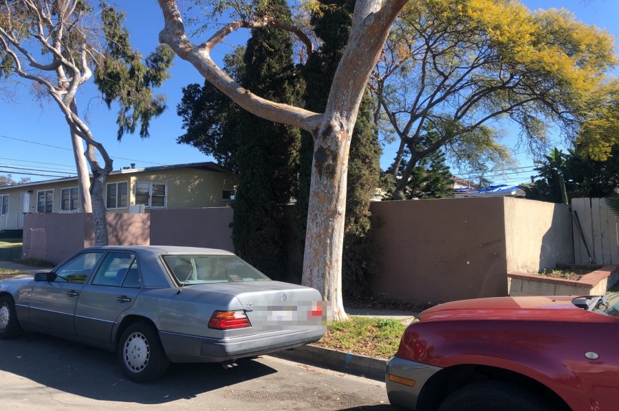 Cerritos Ave, Signal Hill, CA 90755