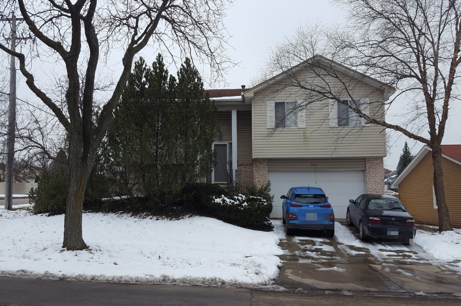 Sunnydale St, Woodridge, IL 60517