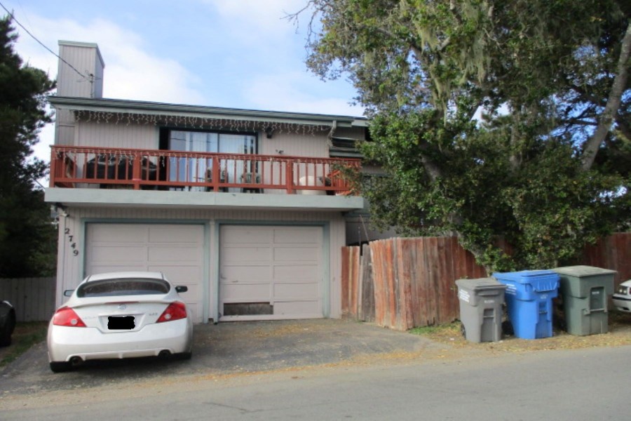 Pineridge Dr, Cambria, CA 93428