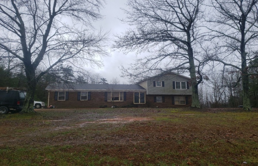 Alexis High Shoals Rd, Dallas, NC 28034