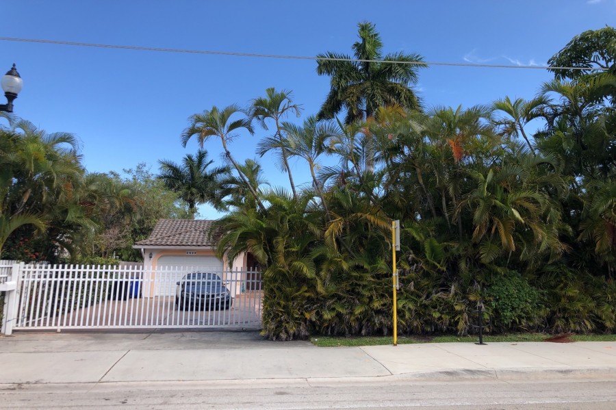 Las Olas Blvd, Fort Lauderdale, FL 33301