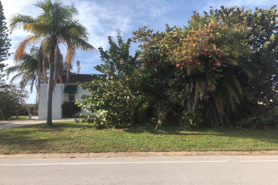 59th Ave, Street Pete Beach, FL 33706