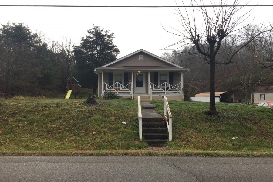 Elizabethton Hwy, Bluff City, TN 37618