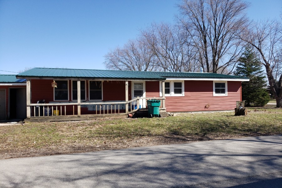 D St, Leland, IA 50453