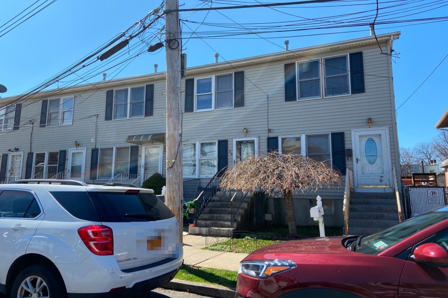 Keeley St, Staten Island, NY 10305 #1