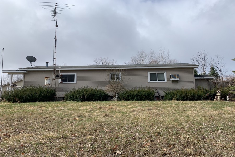 Cadillac Dr, Lake, MI 48632