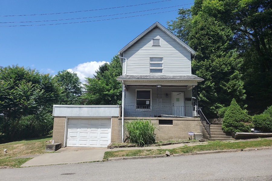 College St, Butler, PA 16001