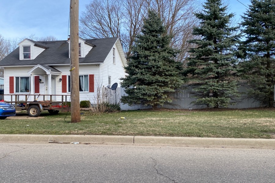 Main St, Hartford, MI 49057 #1