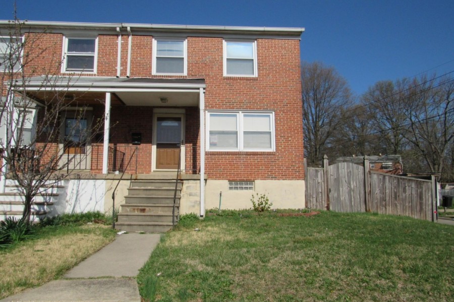 Poles Rd, Essex, MD 21221