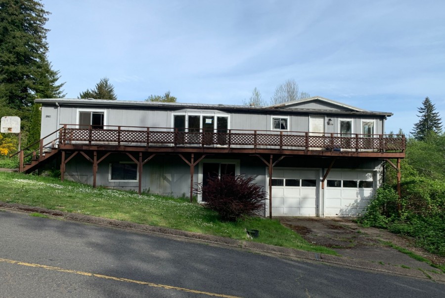 Canyon Dr, Toledo, OR 97391