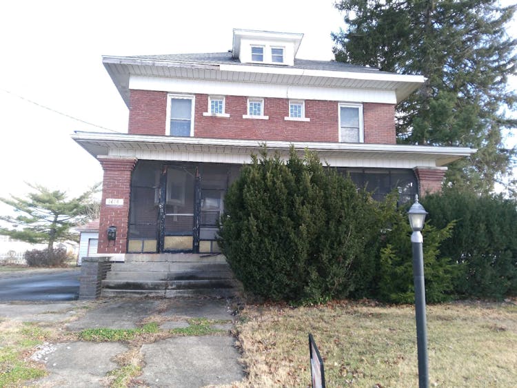 1414 12th Street Lawrenceville, IL 62439, Lawrence County