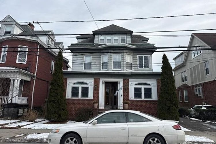 8 Bonn Pl Weehawken, NJ 07086, Hudson County