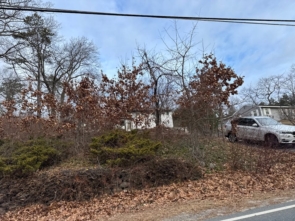 84 Crooked Spring Road Chelmsford (North Chelmsford), MA 01863, Middlesex County