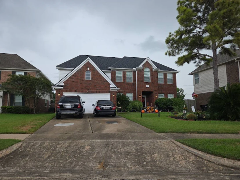 16123 Fondren Grove