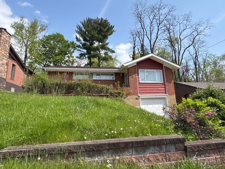 158 Gilmore Dr Pittsburgh, PA 15235, Allegheny County