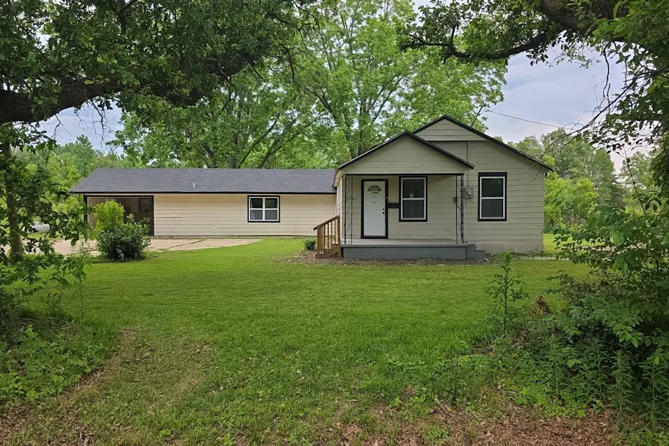 5940 Highway 2 Oak Grove, LA 71263, West Carroll County