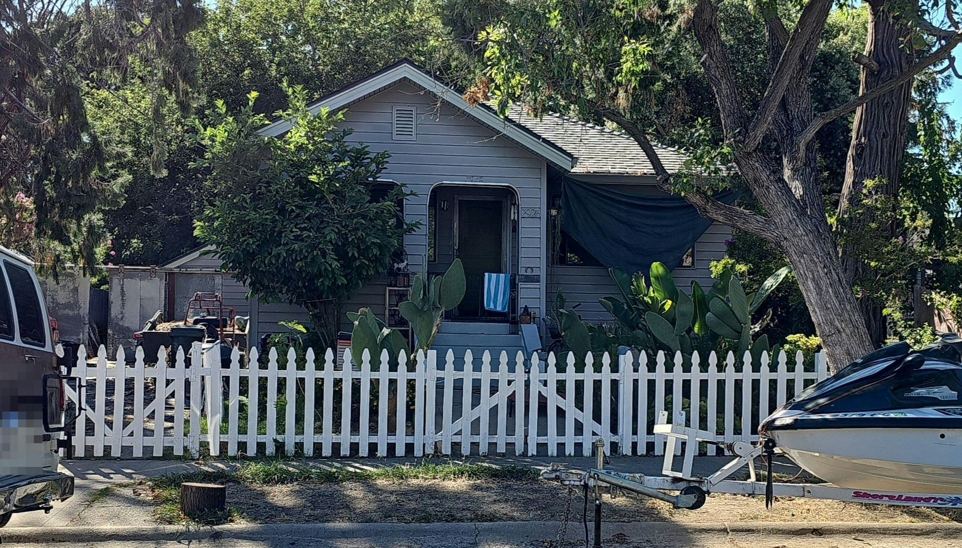 39th St, Sacramento, CA 95817