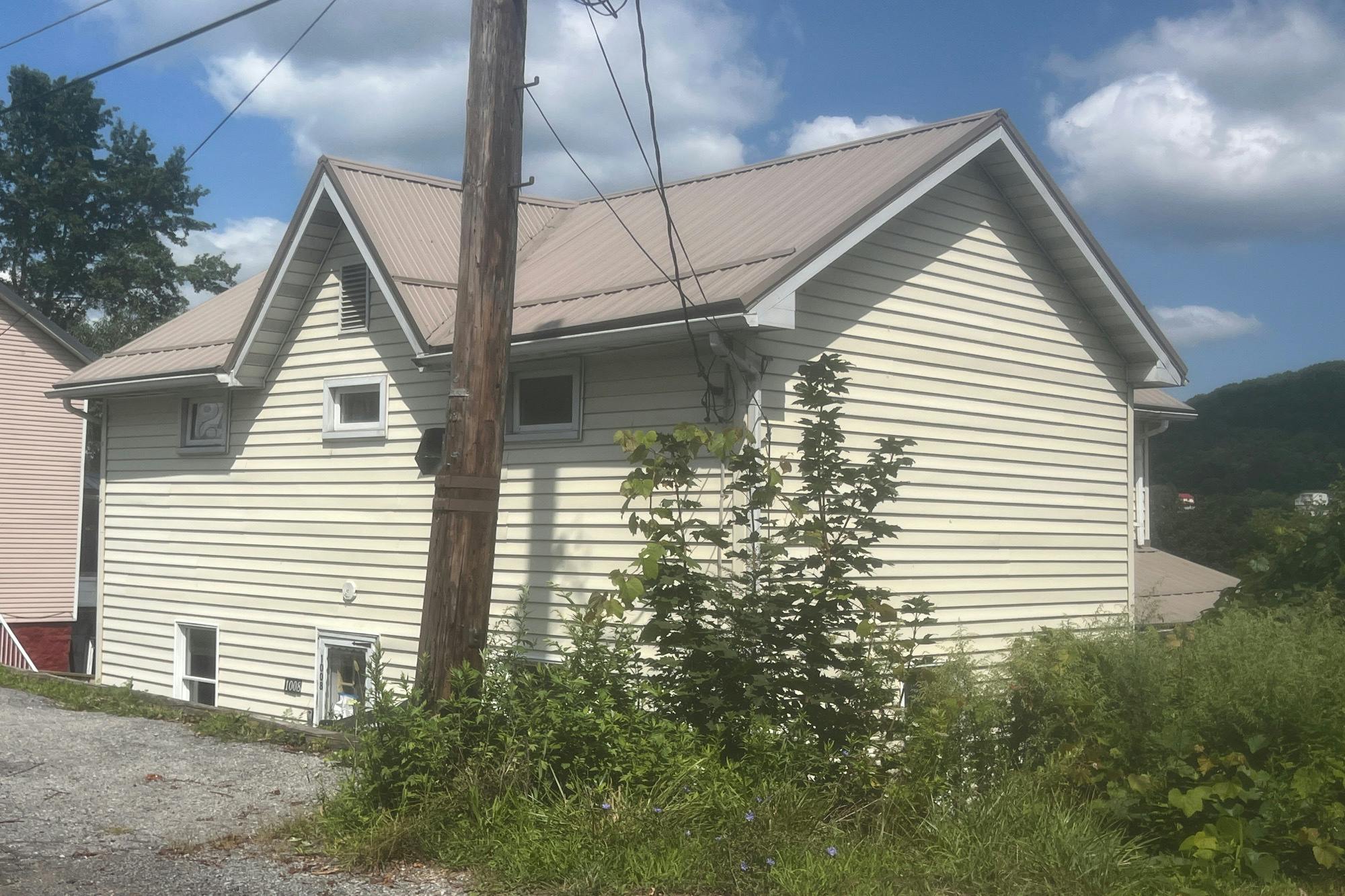 38th St, Northern Cambria, PA 15714 #1